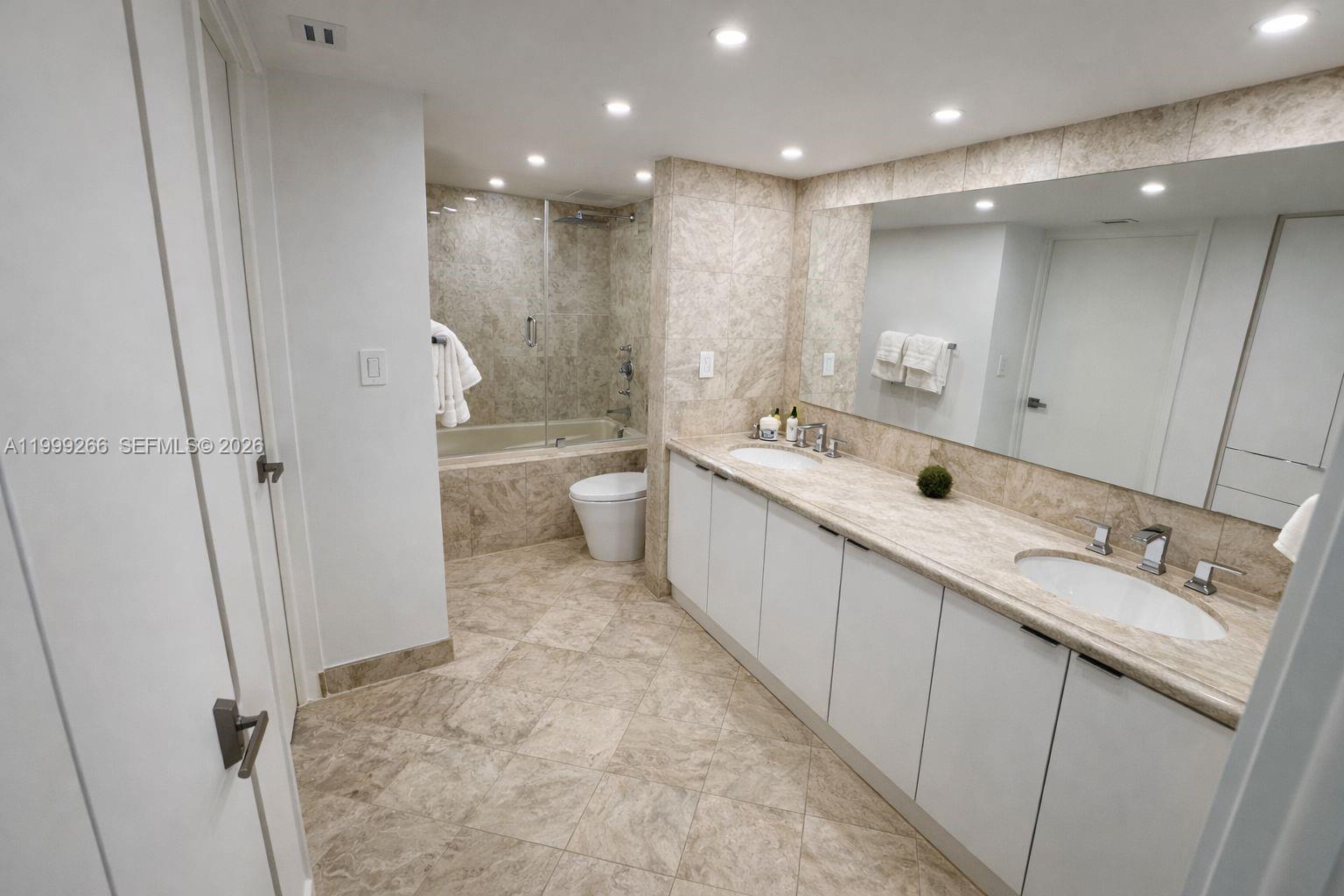 1111 Crandon Blvd #A404, Key Biscayne FL 33149