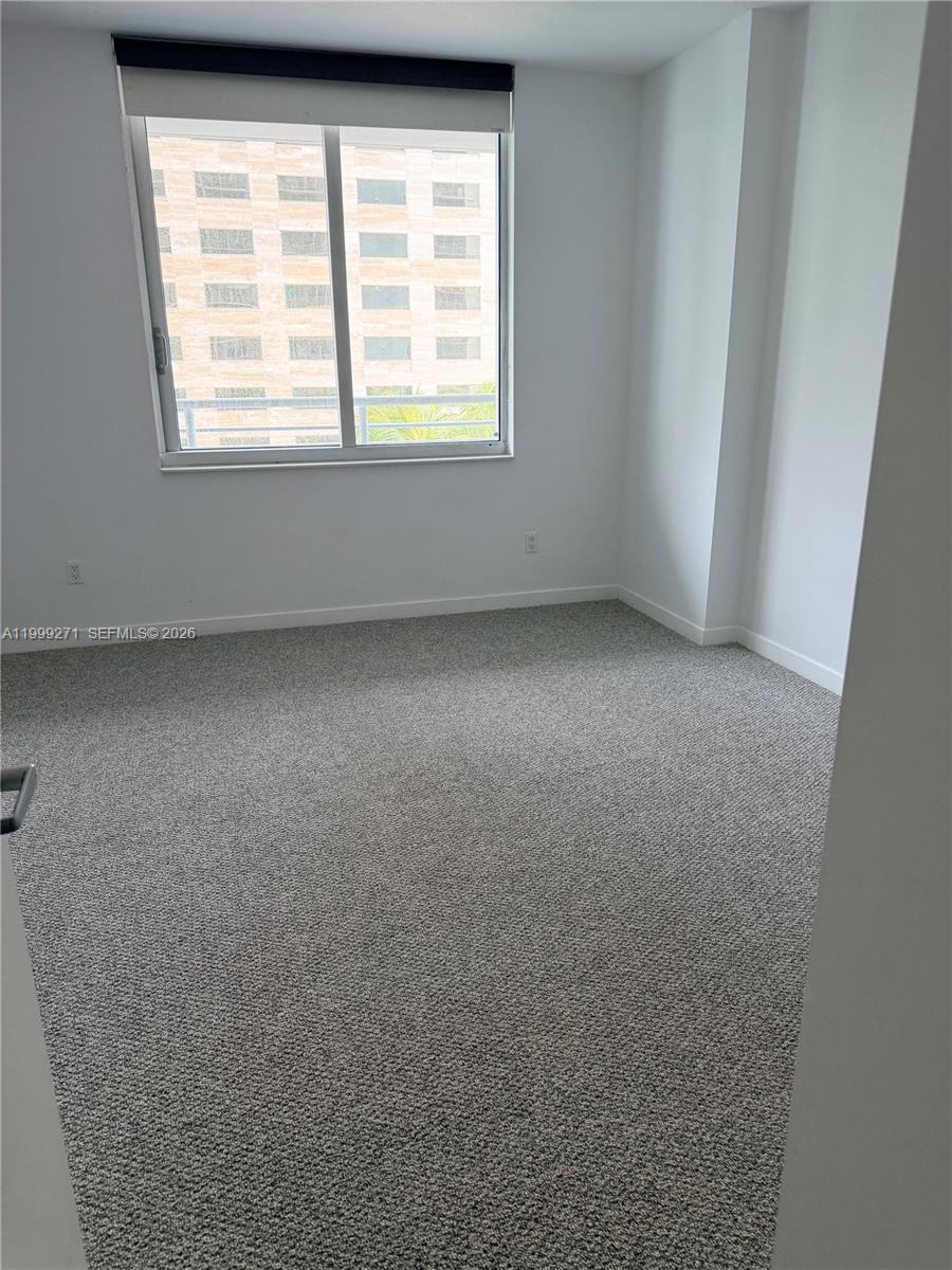 335 S Biscayne Blvd #1004, Miami FL 33131
