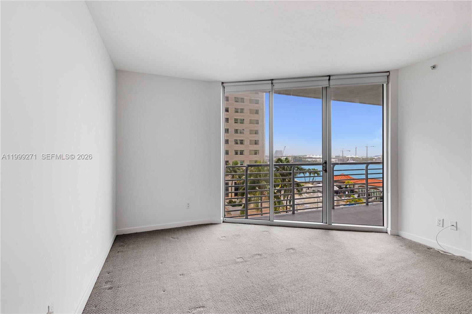 335 S Biscayne Blvd #1004, Miami FL 33131