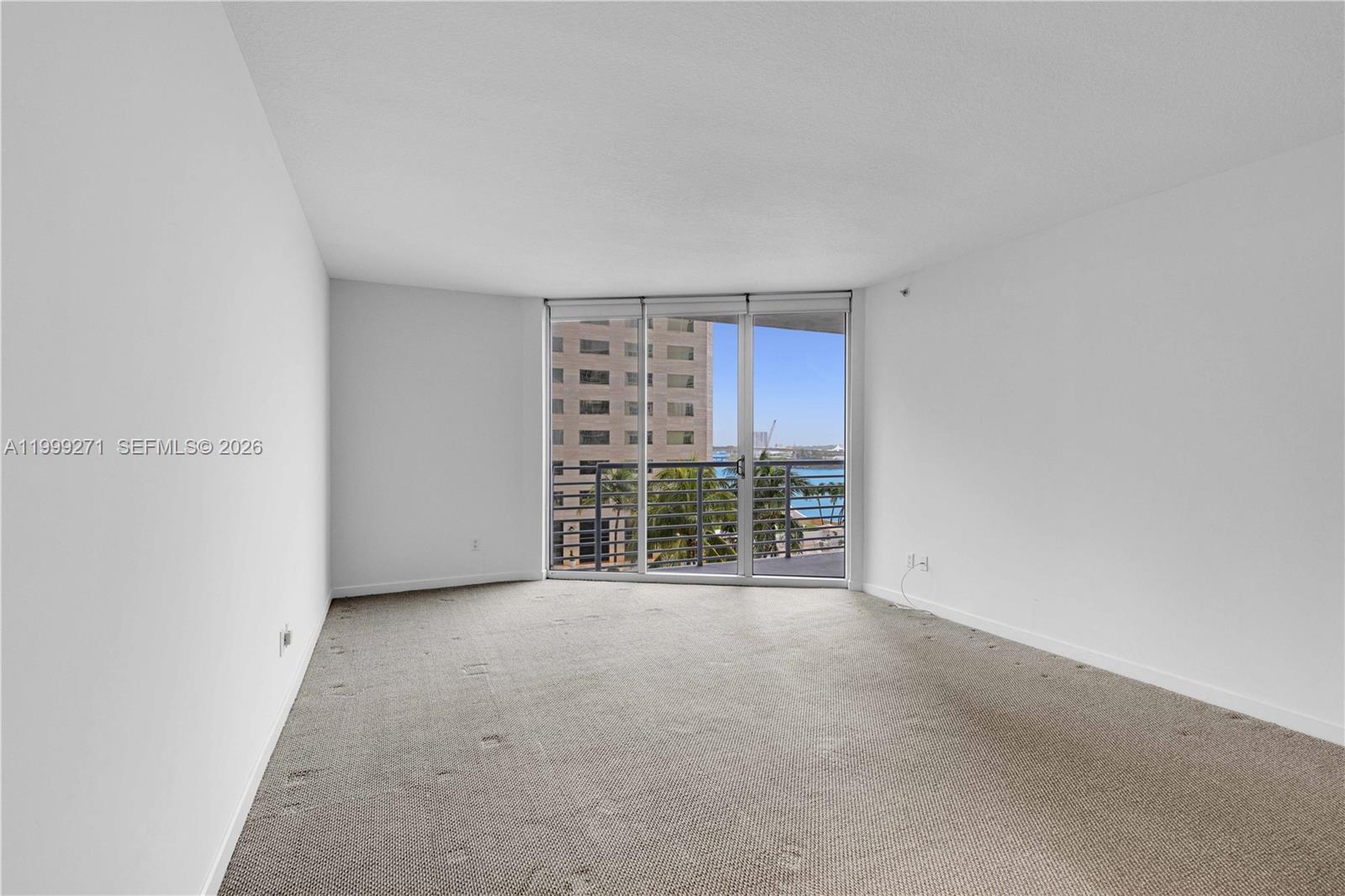 335 S Biscayne Blvd #1004, Miami FL 33131