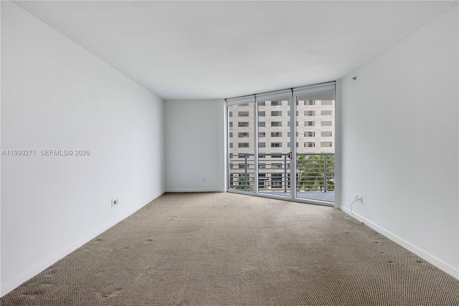335 S Biscayne Blvd #1004, Miami FL 33131