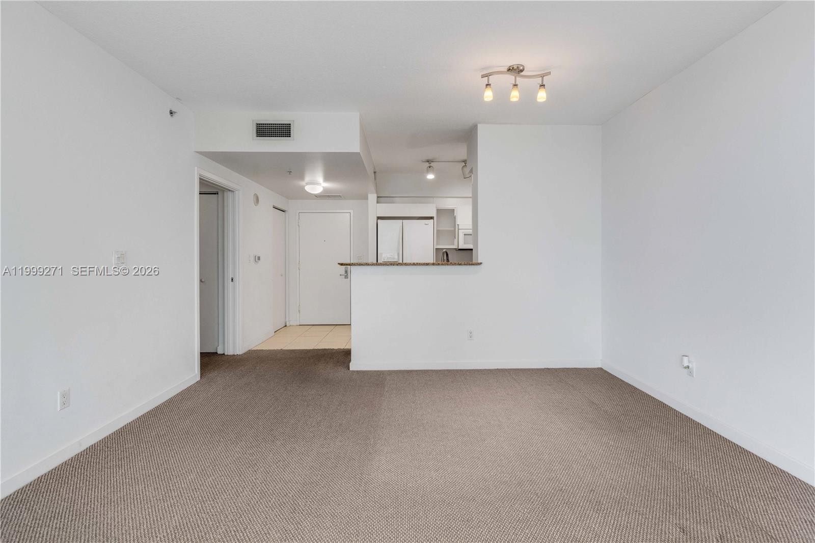 335 S Biscayne Blvd #1004, Miami FL 33131