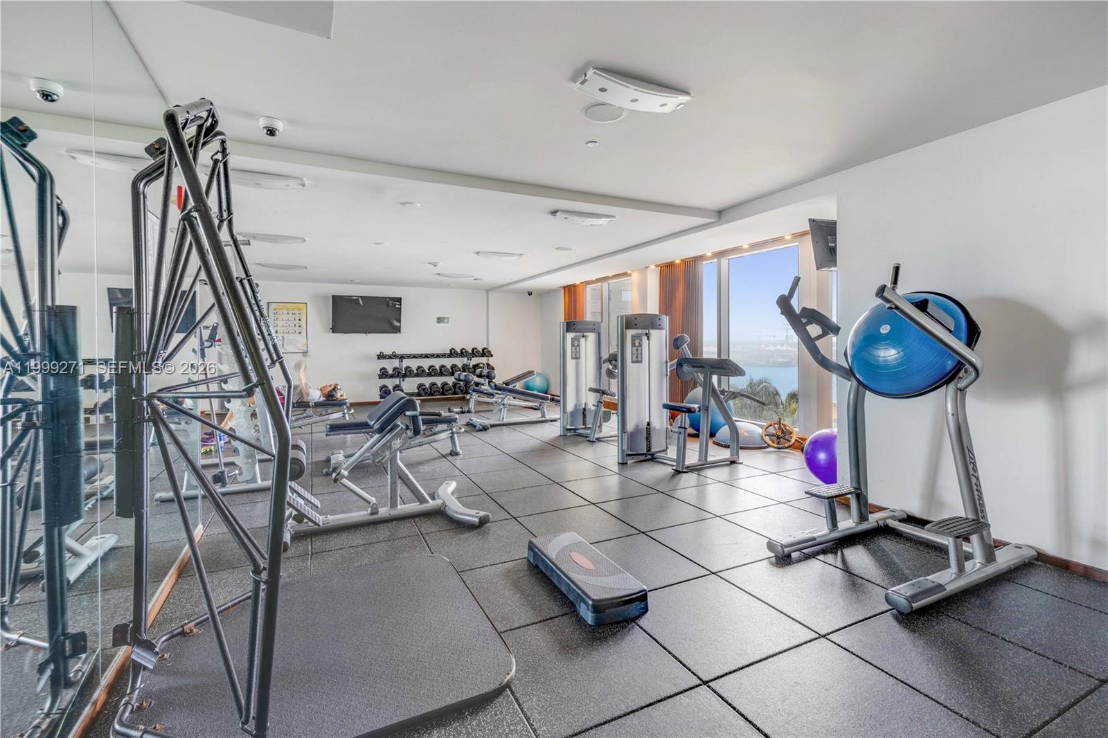 335 S Biscayne Blvd #1004, Miami FL 33131