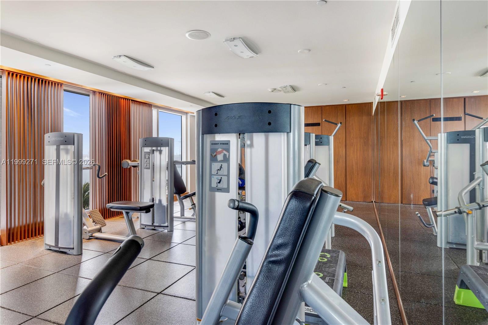 335 S Biscayne Blvd #1004, Miami FL 33131