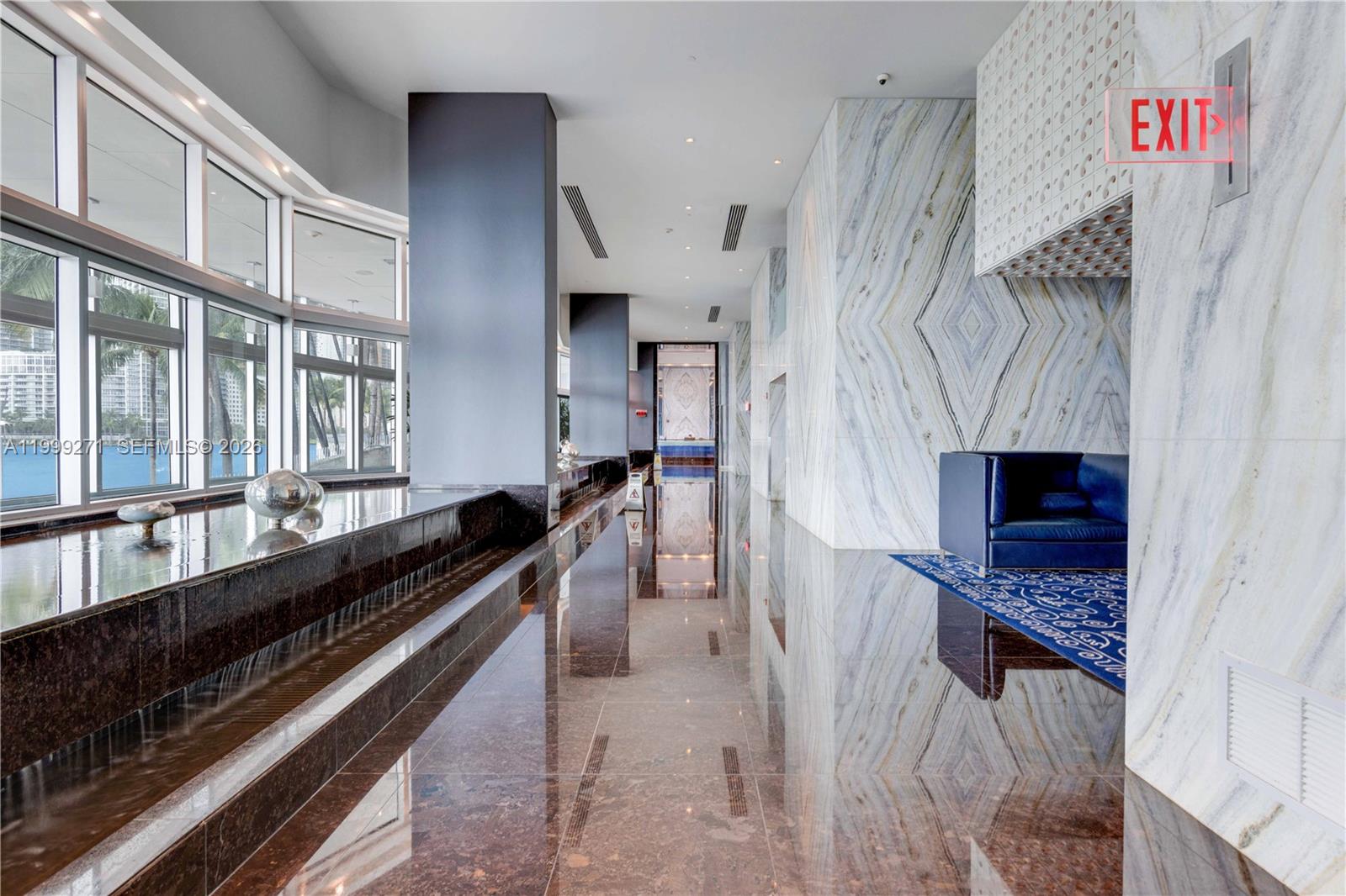 335 S Biscayne Blvd #1004, Miami FL 33131