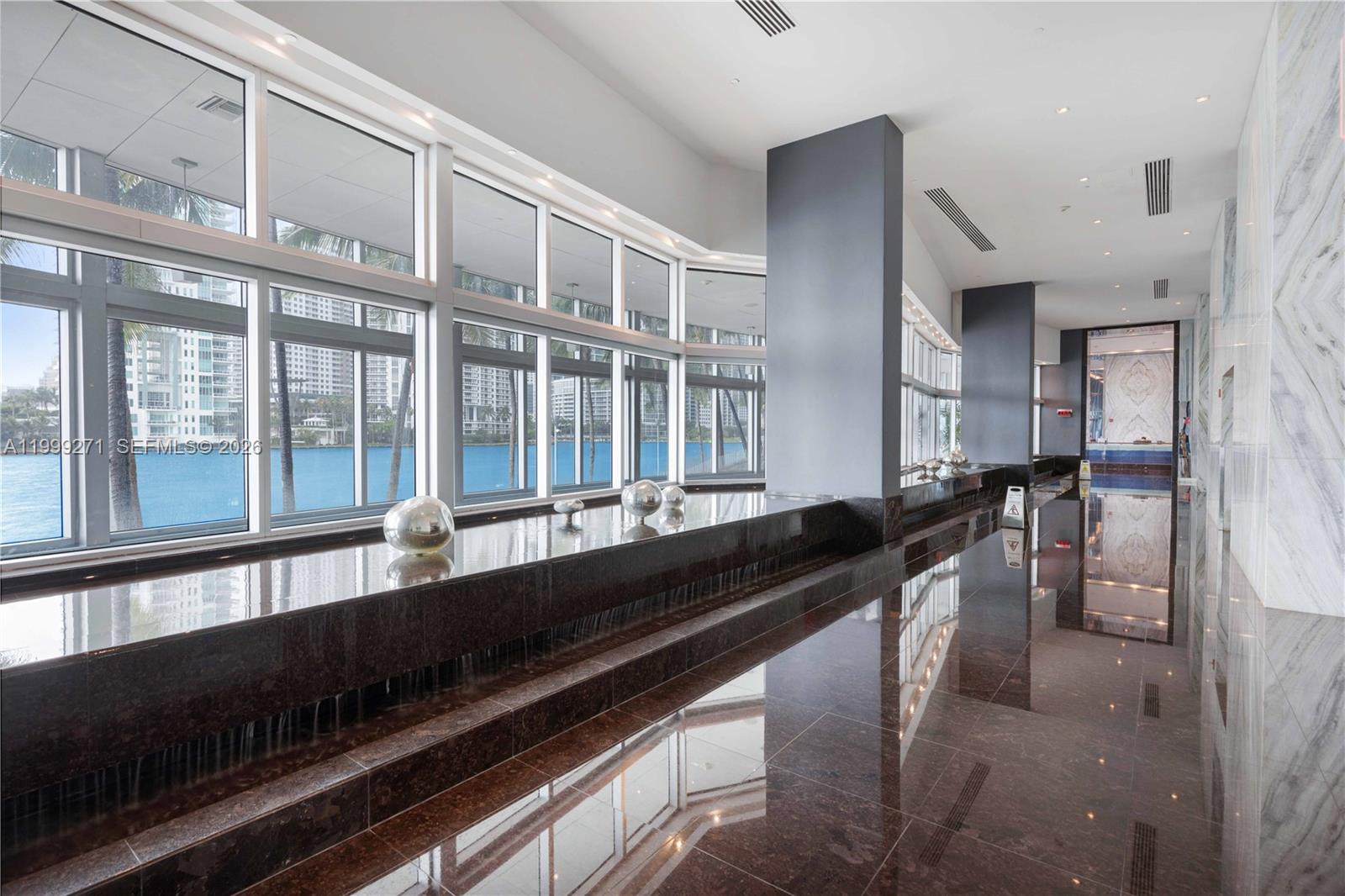 335 S Biscayne Blvd #1004, Miami FL 33131