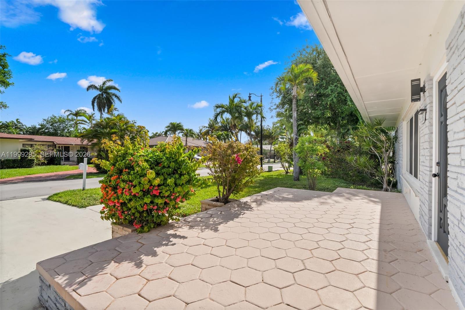261 188th St #261, Sunny Isles Beach FL 33160