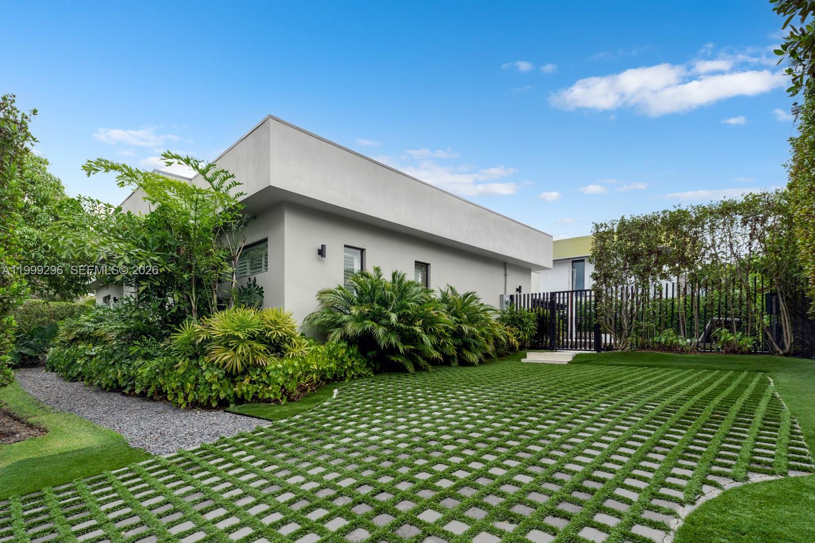 70 Samana Dr, Miami FL 33133