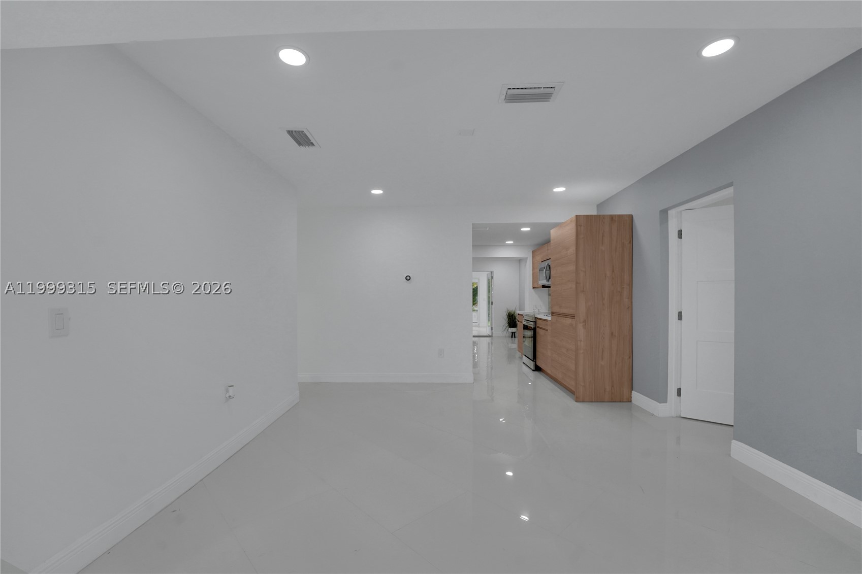 1137 SW 8th Ave, Fort Lauderdale FL 33315