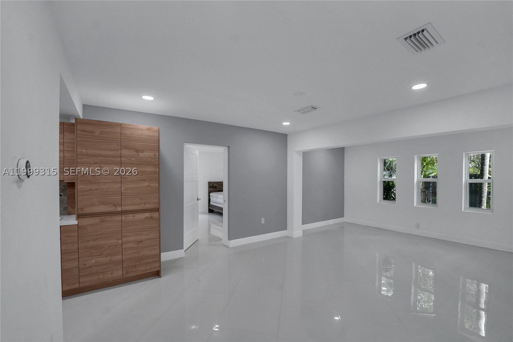 1137 SW 8th Ave, Fort Lauderdale FL 33315