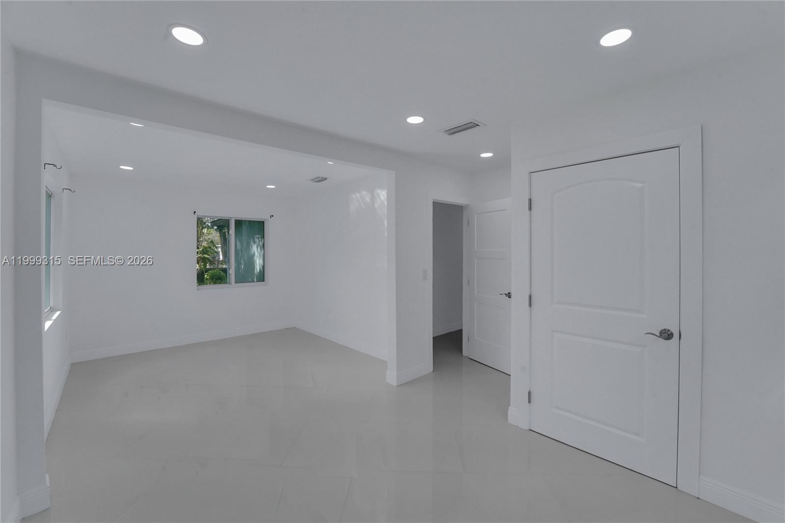 Fort Lauderdale FL 33315 - A11999315
