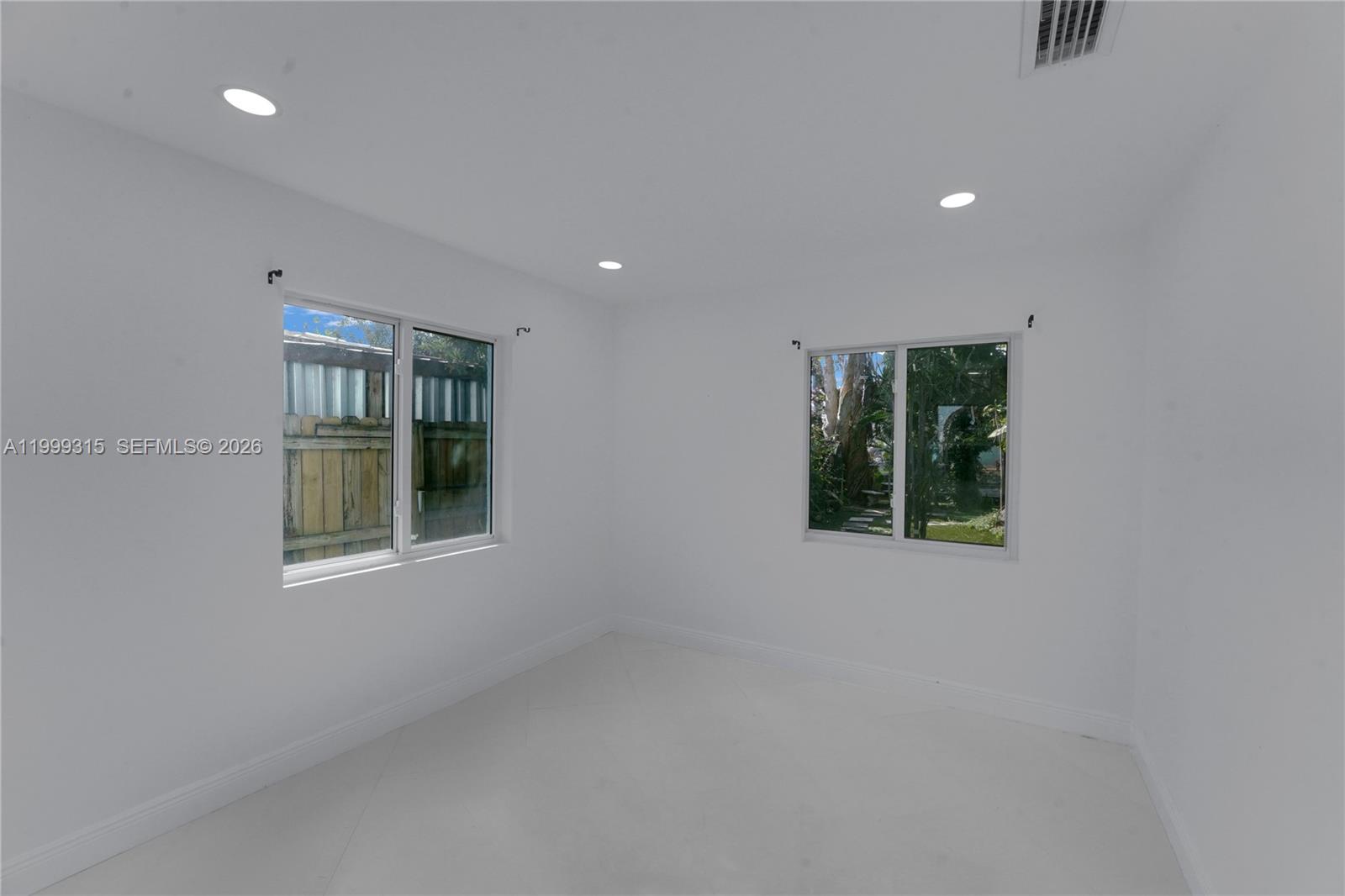 Fort Lauderdale FL 33315 - A11999315