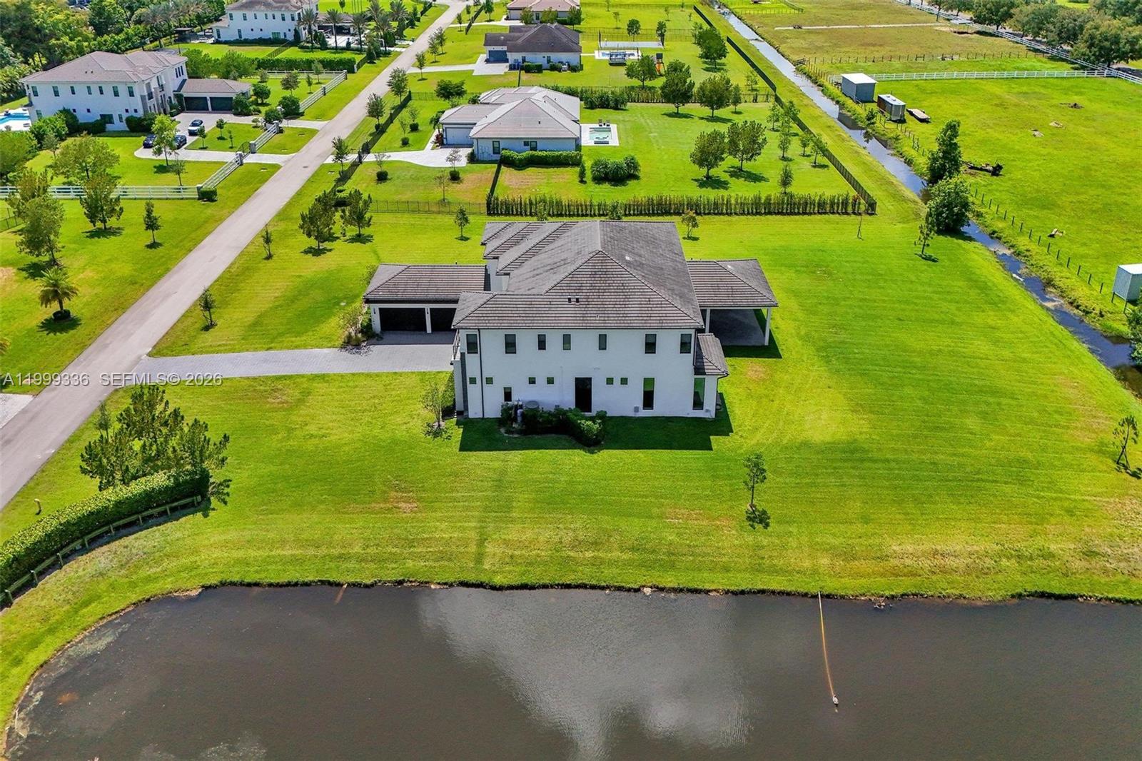 17811 SW 58th St, Southwest Ranches FL 33331