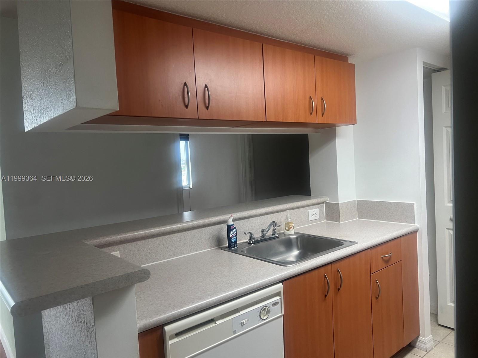 816 NW 11th St #1002, Miami FL 33136
