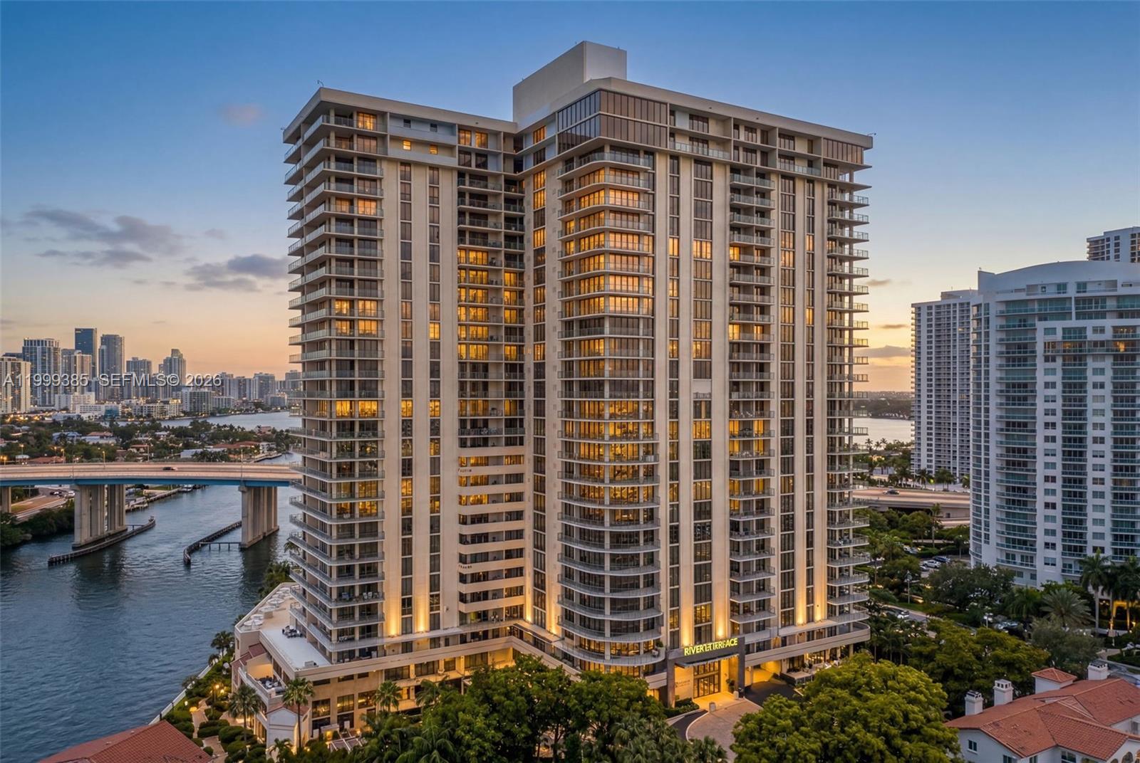 19355 Turnberry Way #24C, Aventura FL 33180
