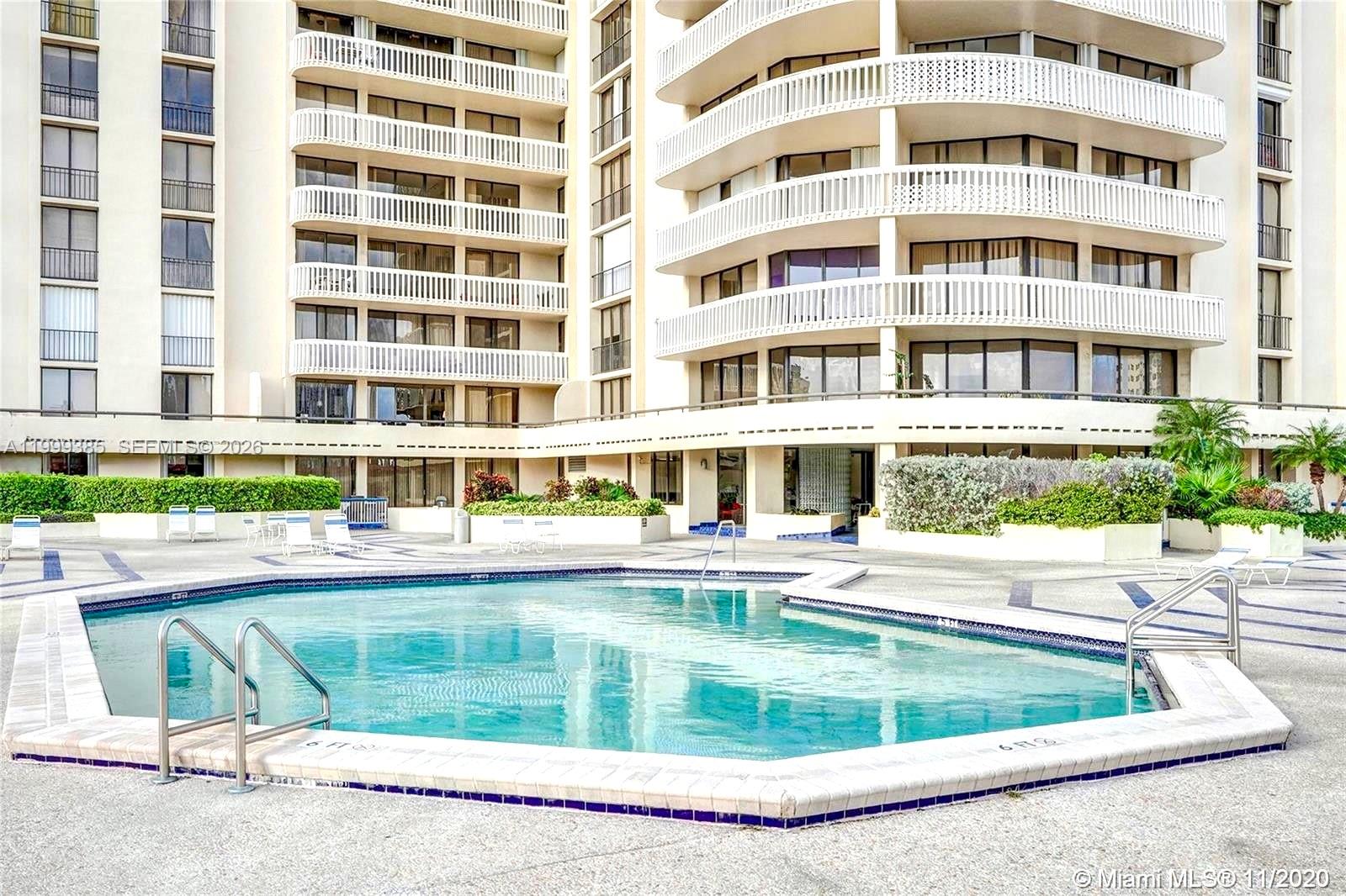 19355 Turnberry Way #24C, Aventura FL 33180