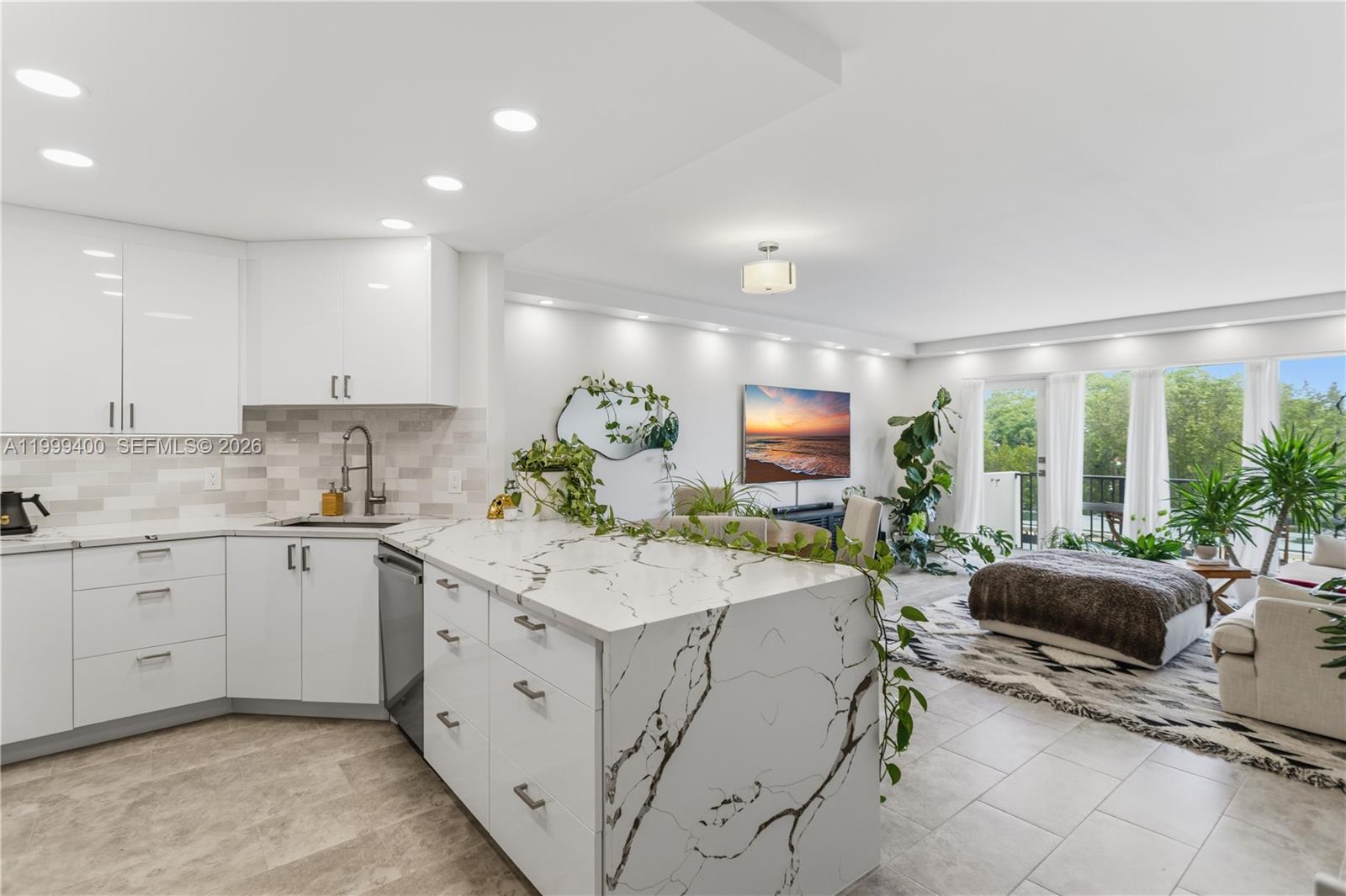 340 Sunset Dr #407, Fort Lauderdale FL 33301