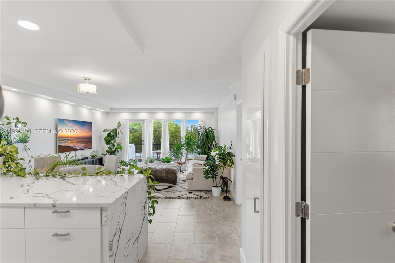 340 Sunset Dr #407, Fort Lauderdale FL 33301
