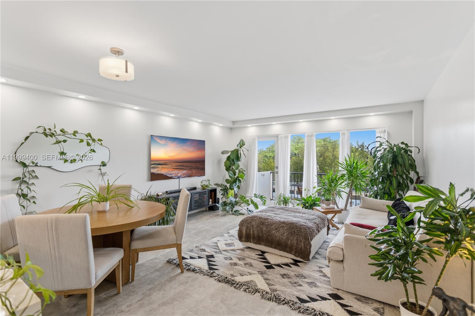 340 Sunset Dr #407, Fort Lauderdale FL 33301