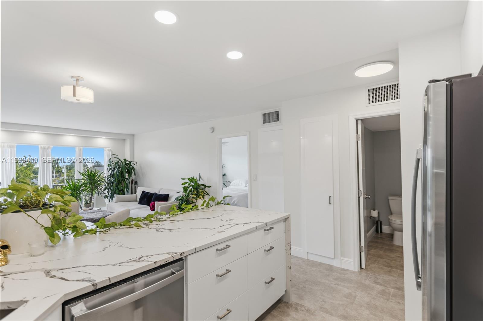 340 Sunset Dr #407, Fort Lauderdale FL 33301