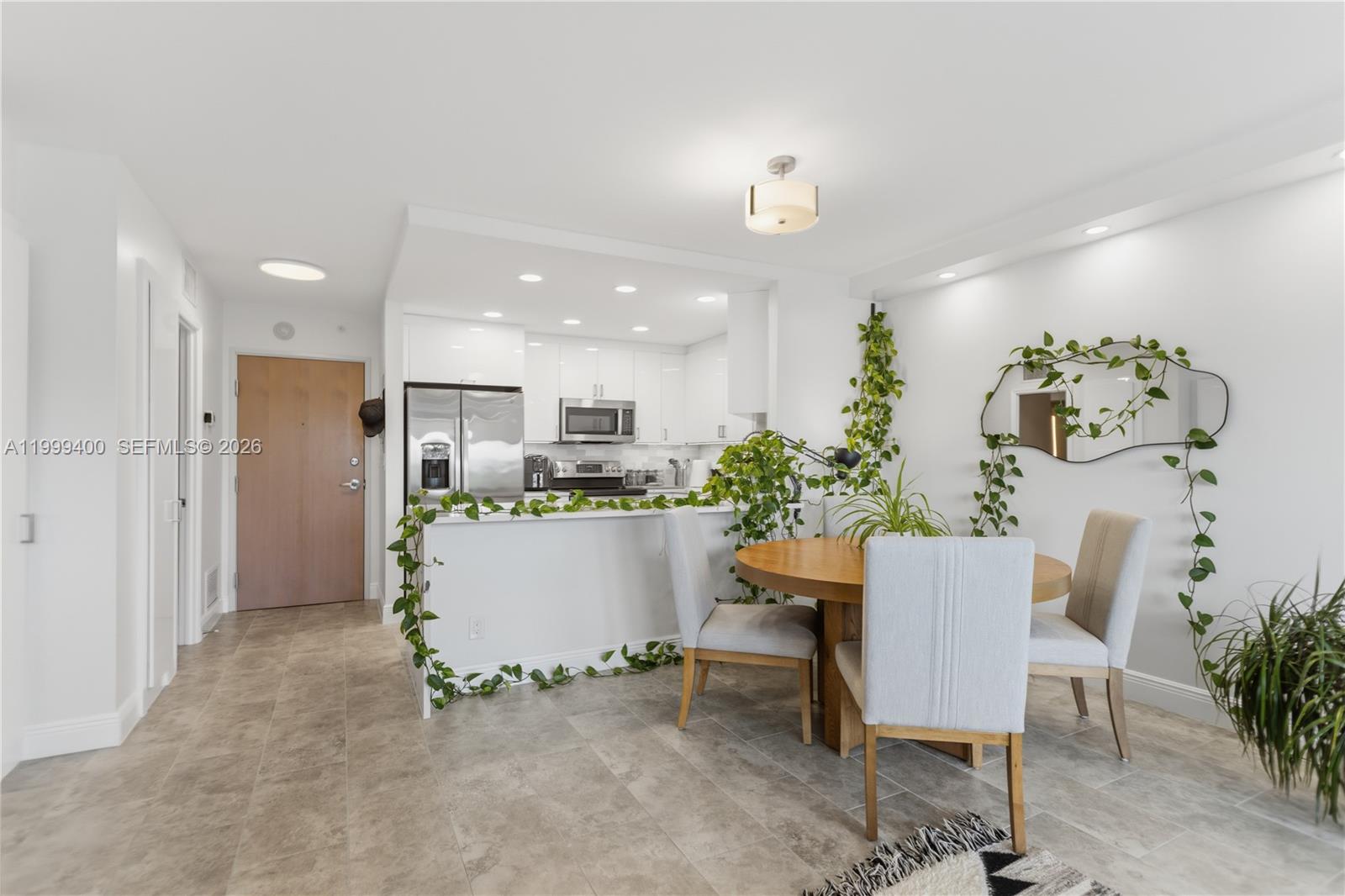 340 Sunset Dr #407, Fort Lauderdale FL 33301