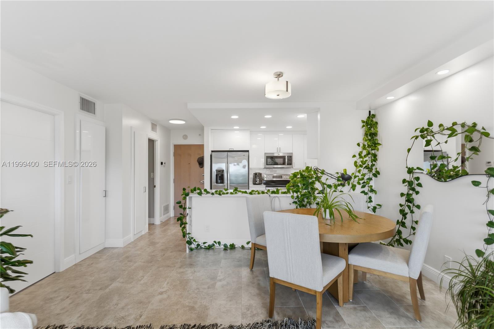 340 Sunset Dr #407, Fort Lauderdale FL 33301