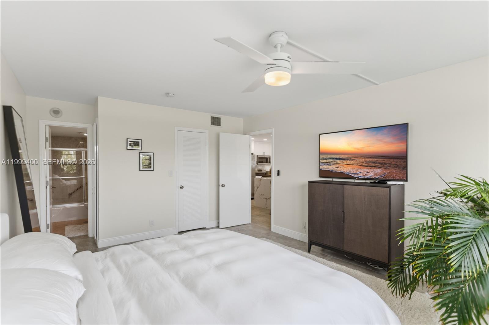 340 Sunset Dr #407, Fort Lauderdale FL 33301
