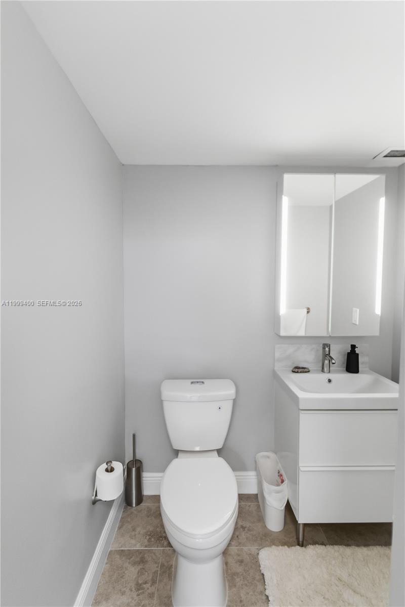 340 Sunset Dr #407, Fort Lauderdale FL 33301