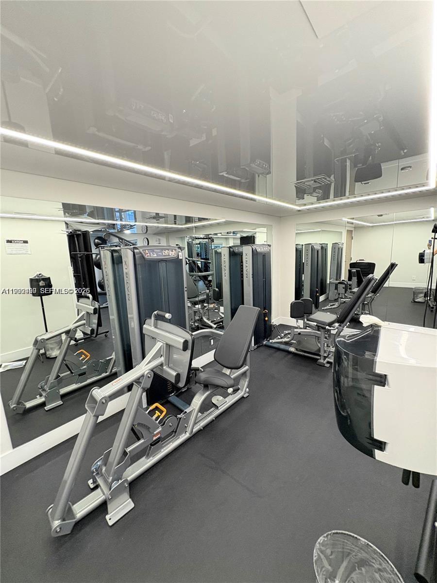 340 Sunset Dr #407, Fort Lauderdale FL 33301