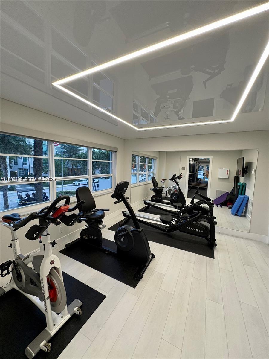 340 Sunset Dr #407, Fort Lauderdale FL 33301