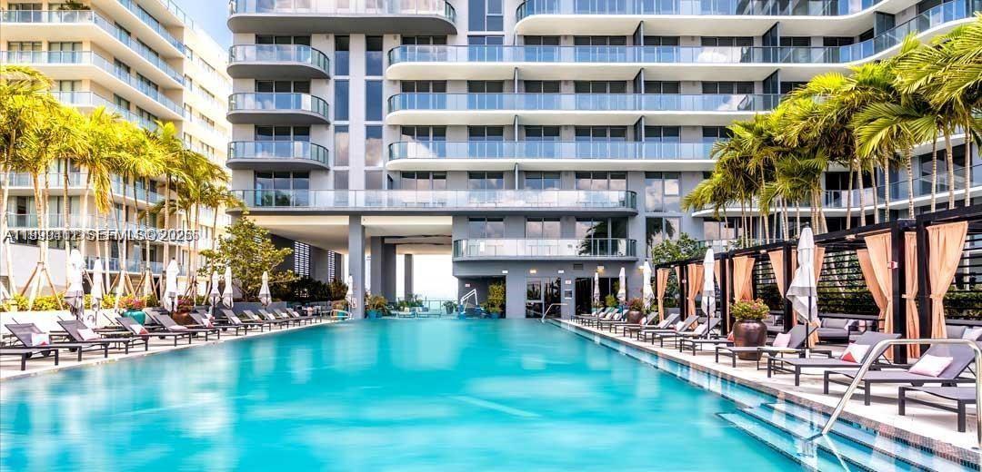 121 NE 34th St #1610, Miami FL 33137