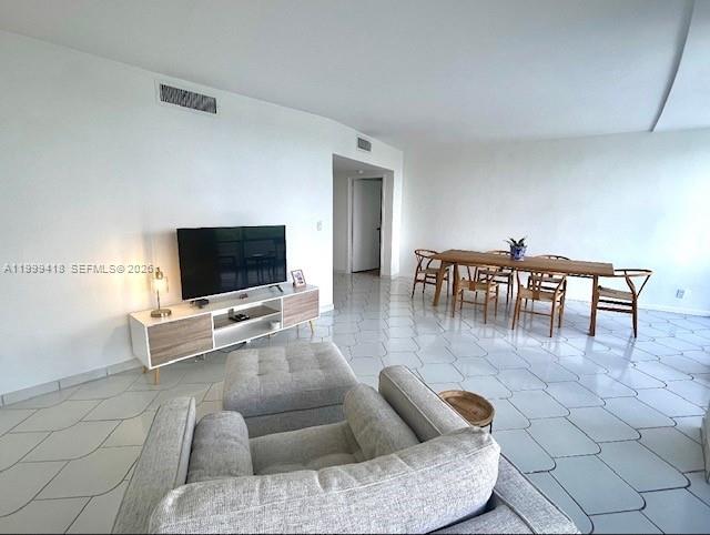 900 Bay Dr #311, Miami Beach FL 33141