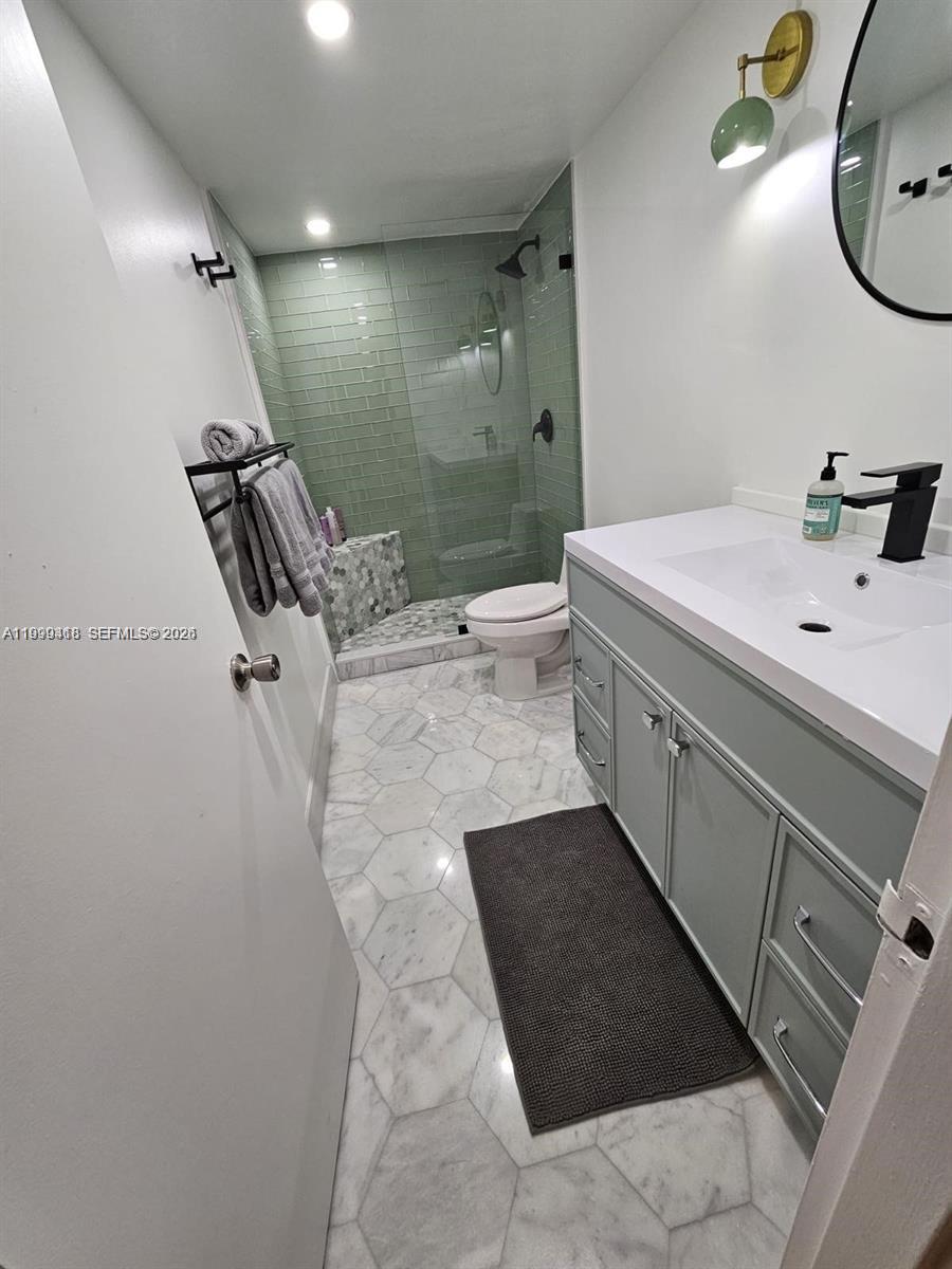 900 Bay Dr #311, Miami Beach FL 33141