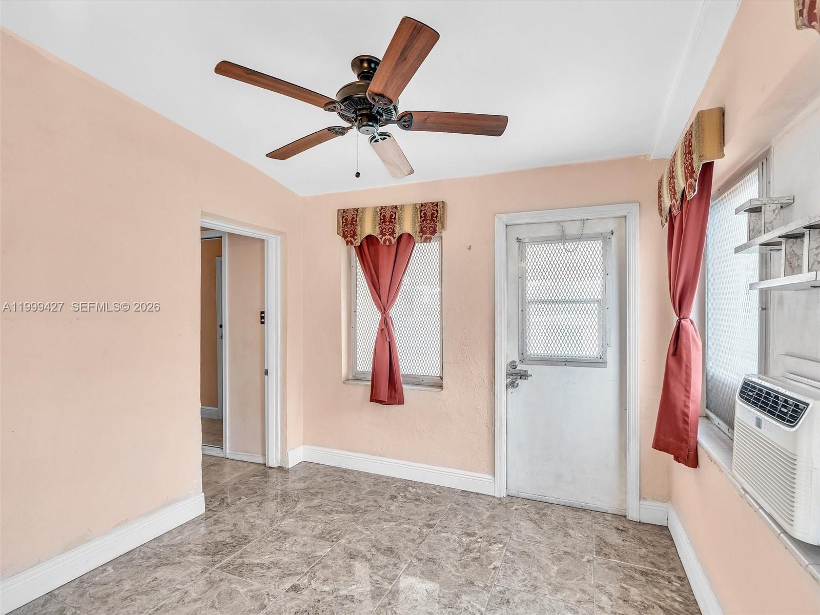 10 SW 72nd Ave, Miami FL 33144
