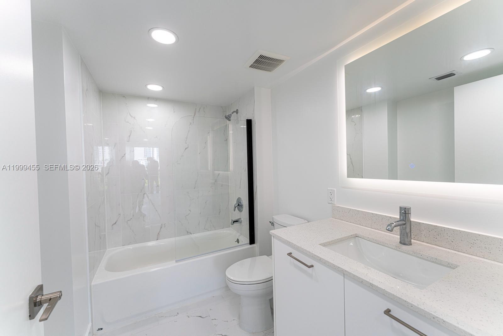 1850 Monroe St #410, Hollywood FL 33020