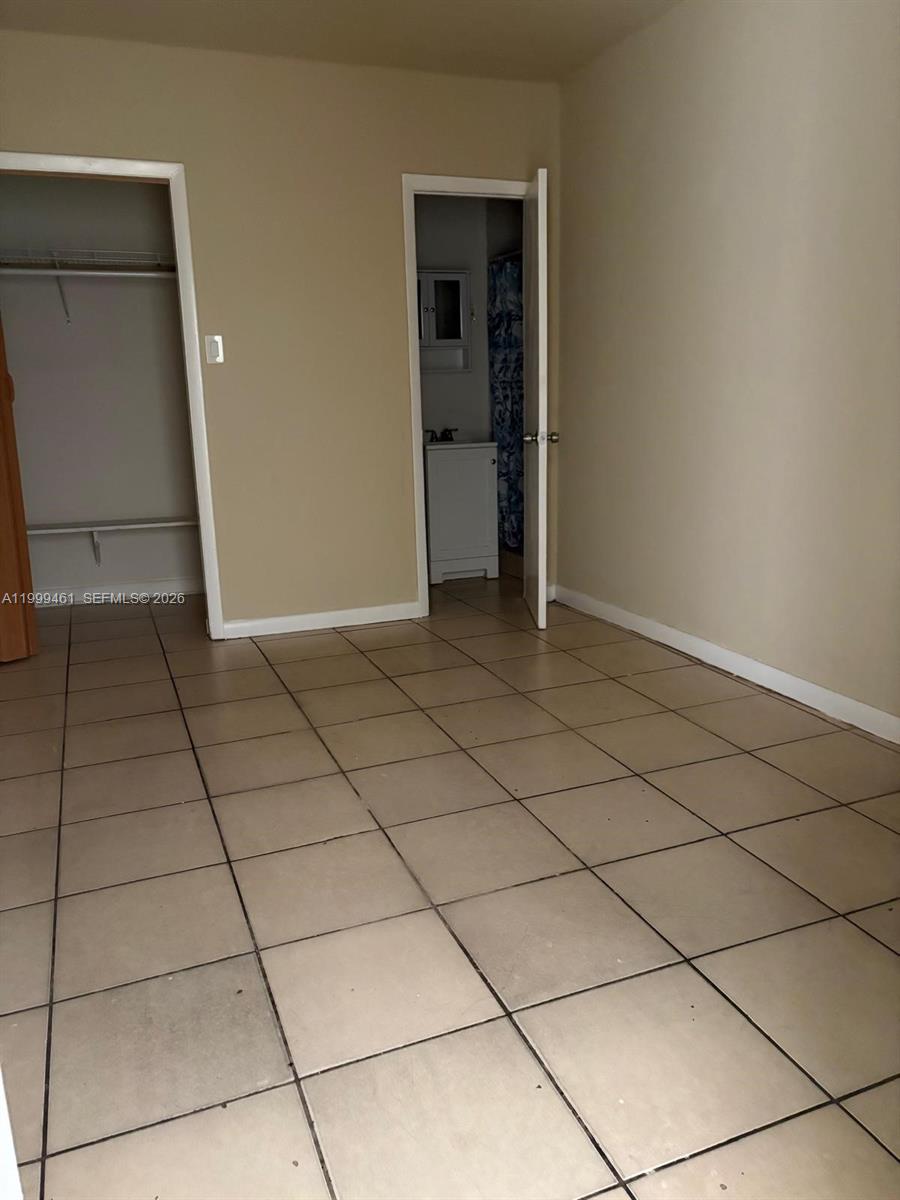 1384 NW 27th St #1382, Miami FL 33142