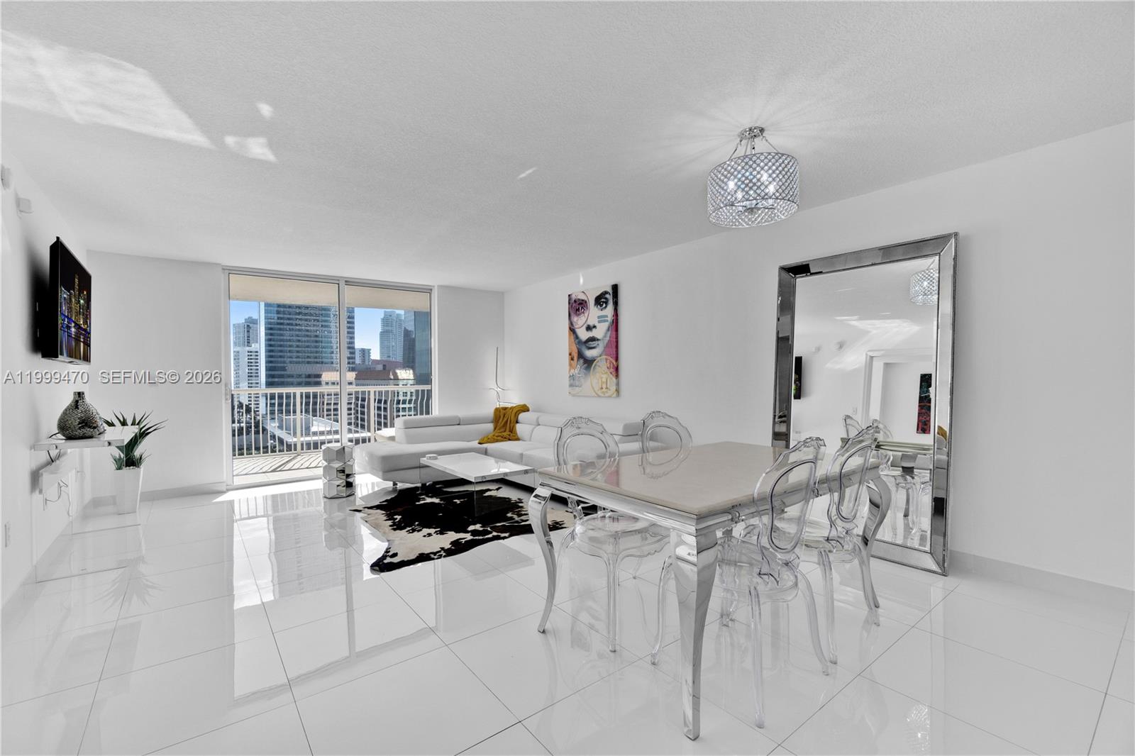 1200 Brickell Bay Dr #2017, Miami FL 33131