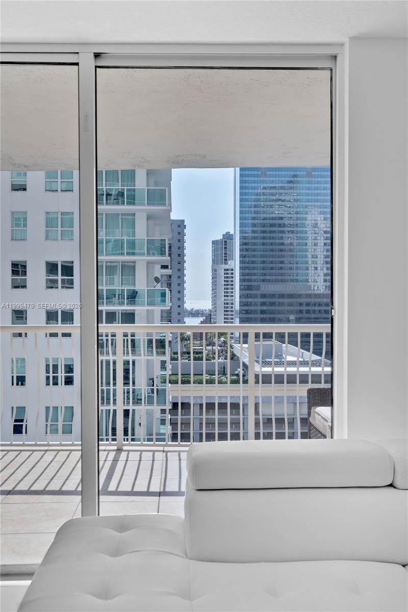 1200 Brickell Bay Dr #2017, Miami FL 33131