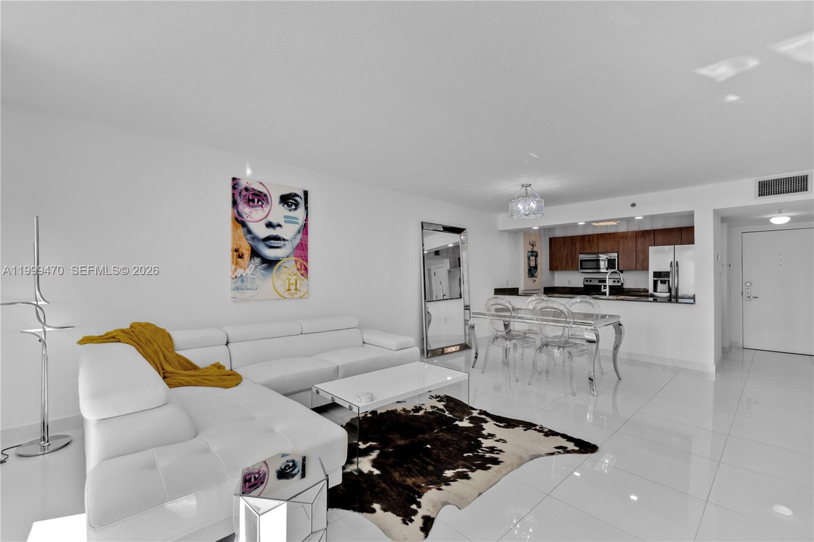 1200 Brickell Bay Dr #2017, Miami FL 33131