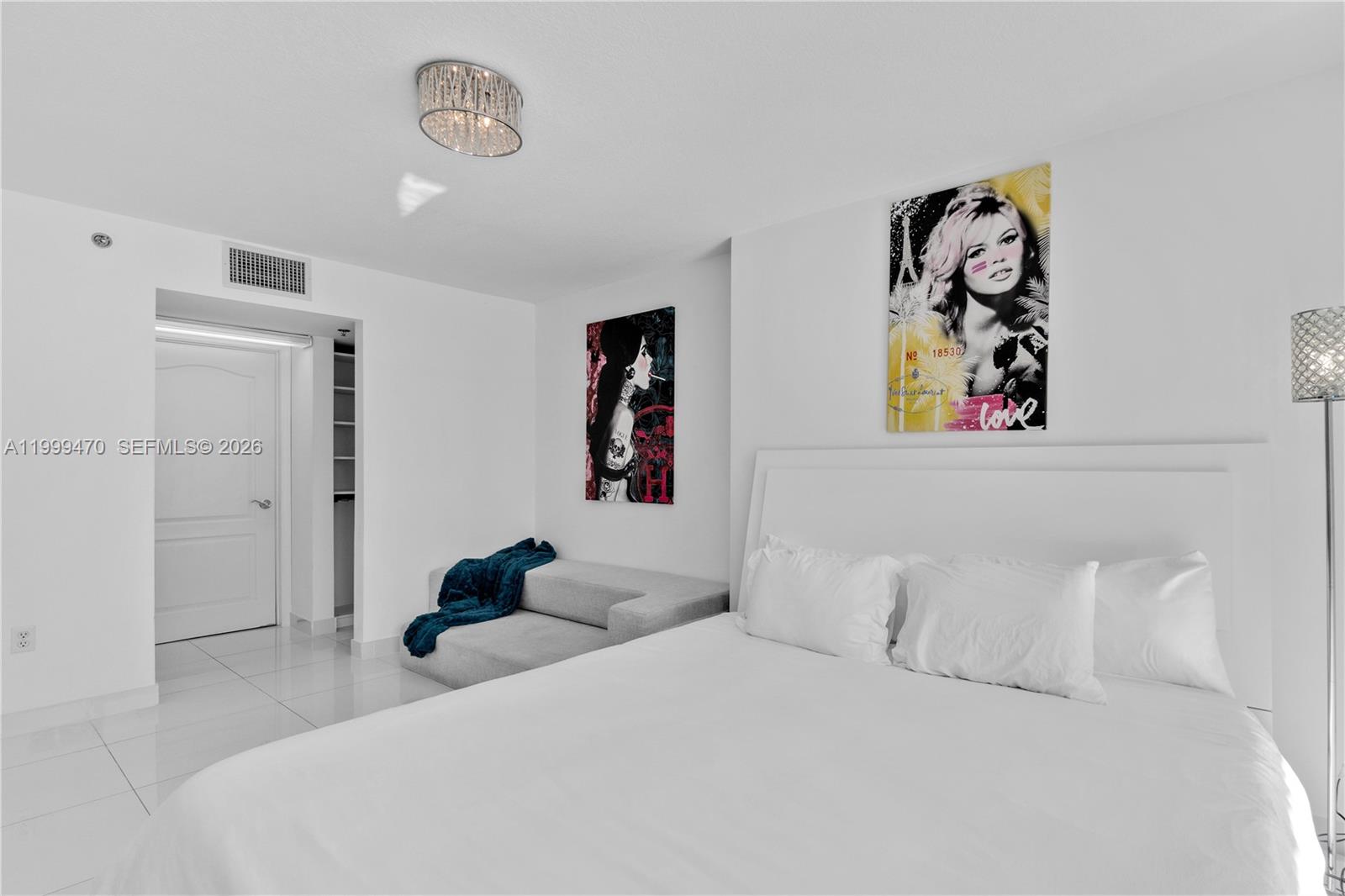 1200 Brickell Bay Dr #2017, Miami FL 33131
