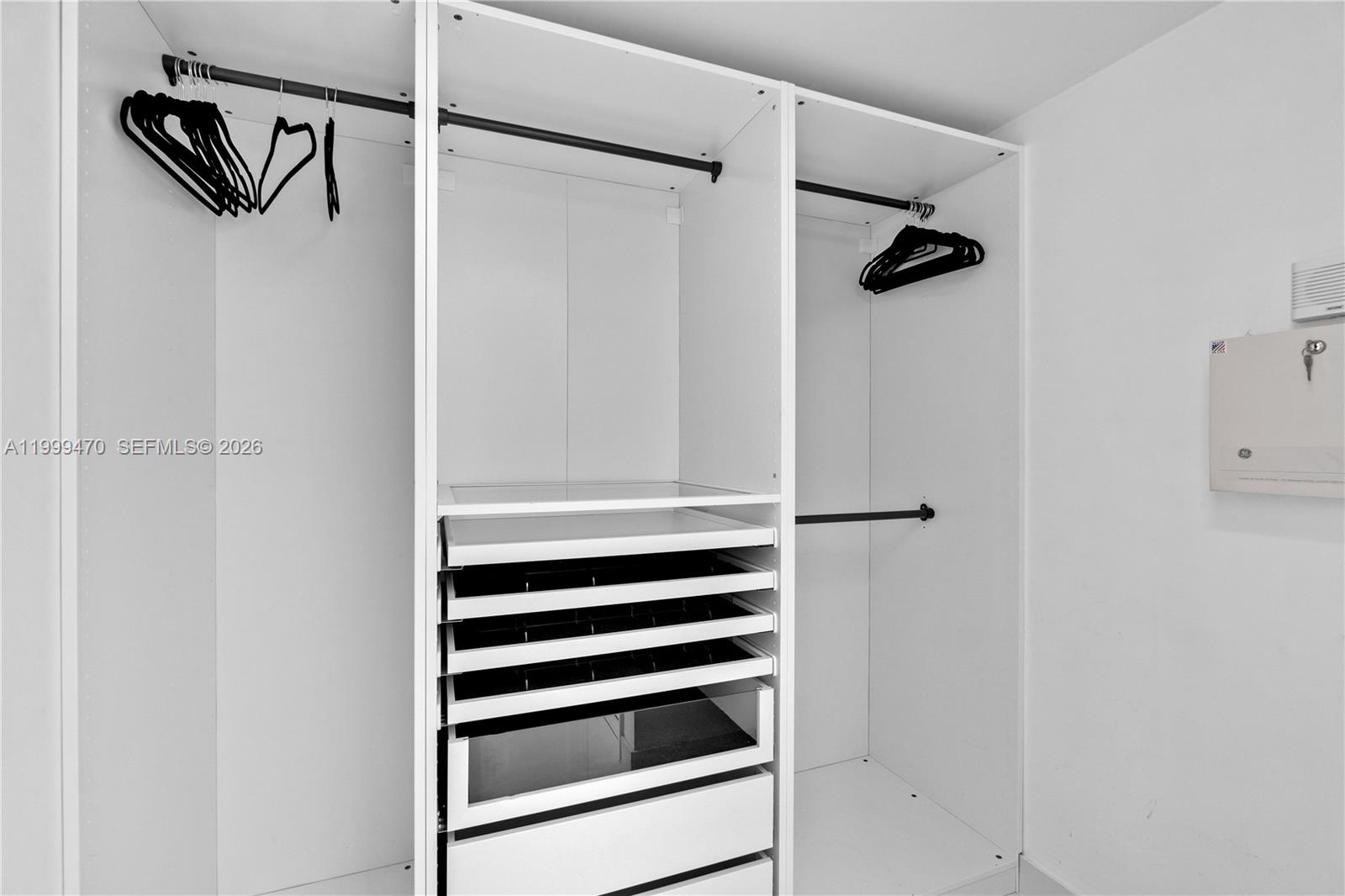 1200 Brickell Bay Dr #2017, Miami FL 33131
