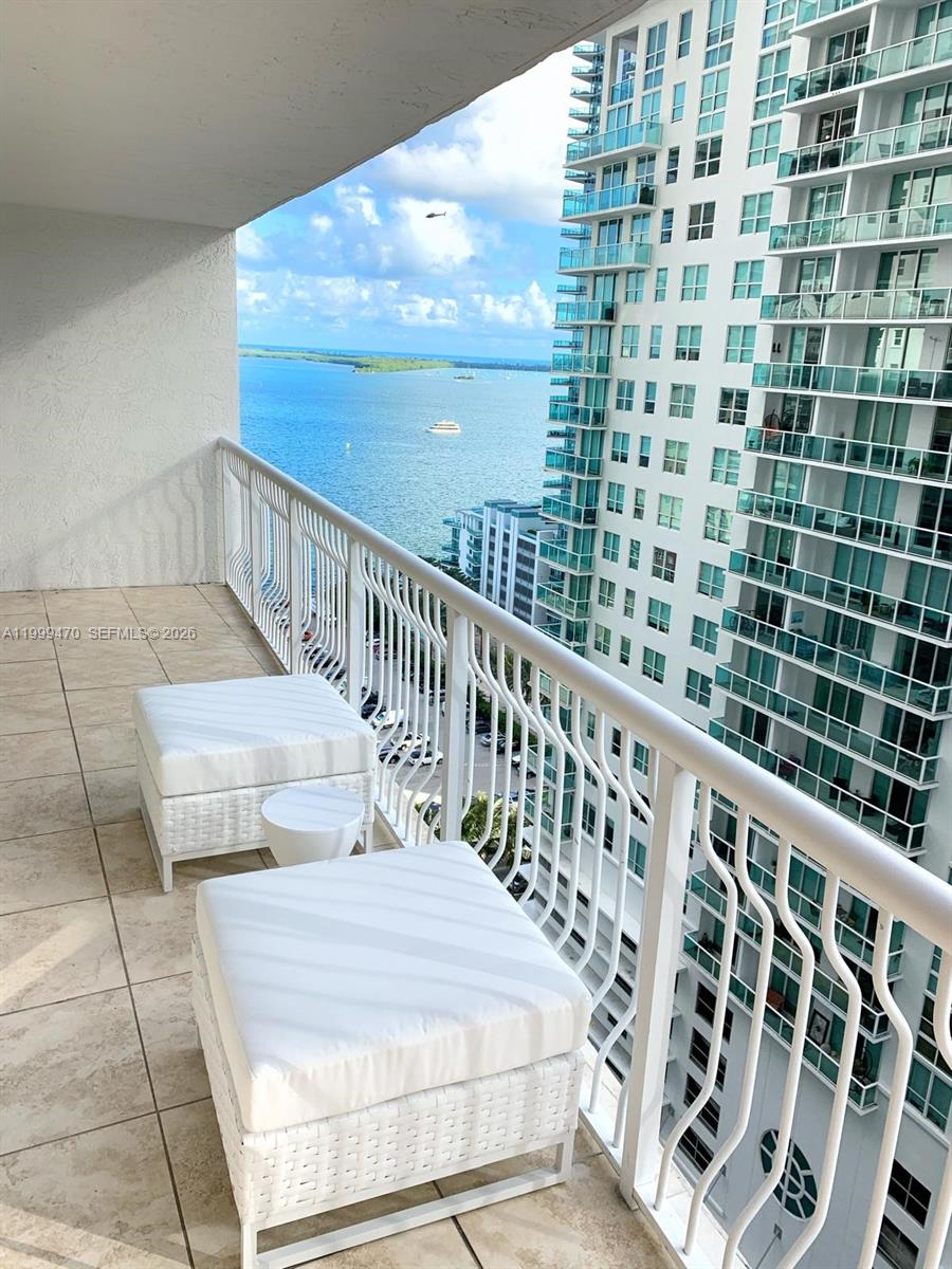 1200 Brickell Bay Dr #2017, Miami FL 33131