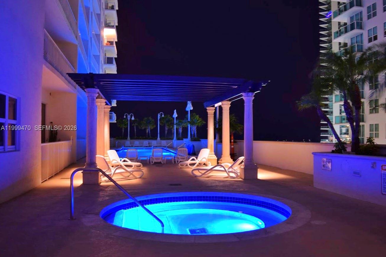 1200 Brickell Bay Dr #2017, Miami FL 33131