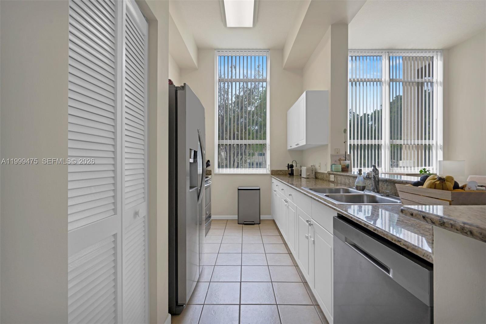 19501 W Country Club Dr #208, Aventura FL 33180
