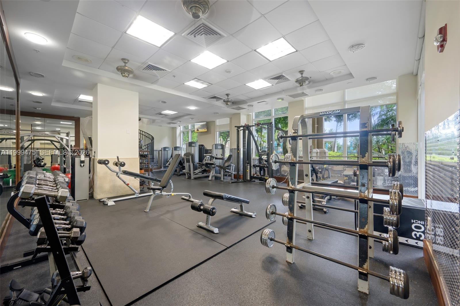 19501 W Country Club Dr #208, Aventura FL 33180