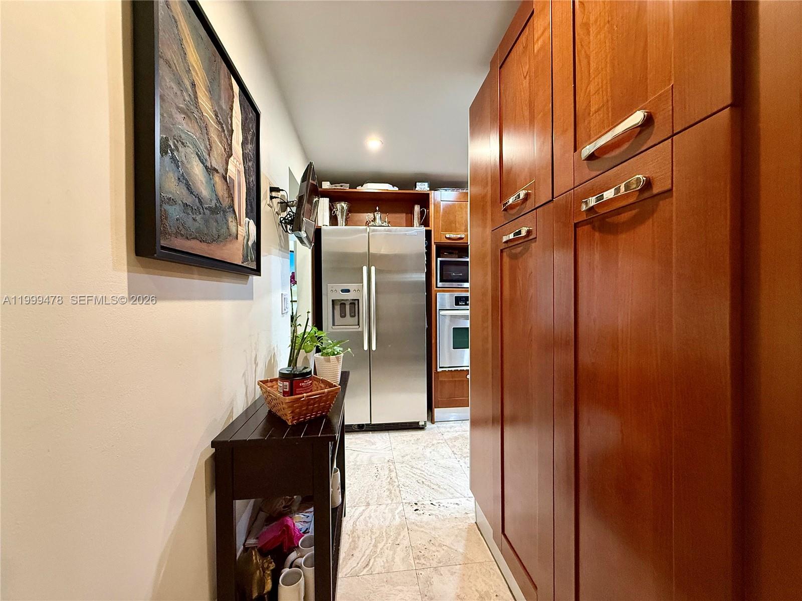 1121 Crandon Blvd #E107, Key Biscayne FL 33149
