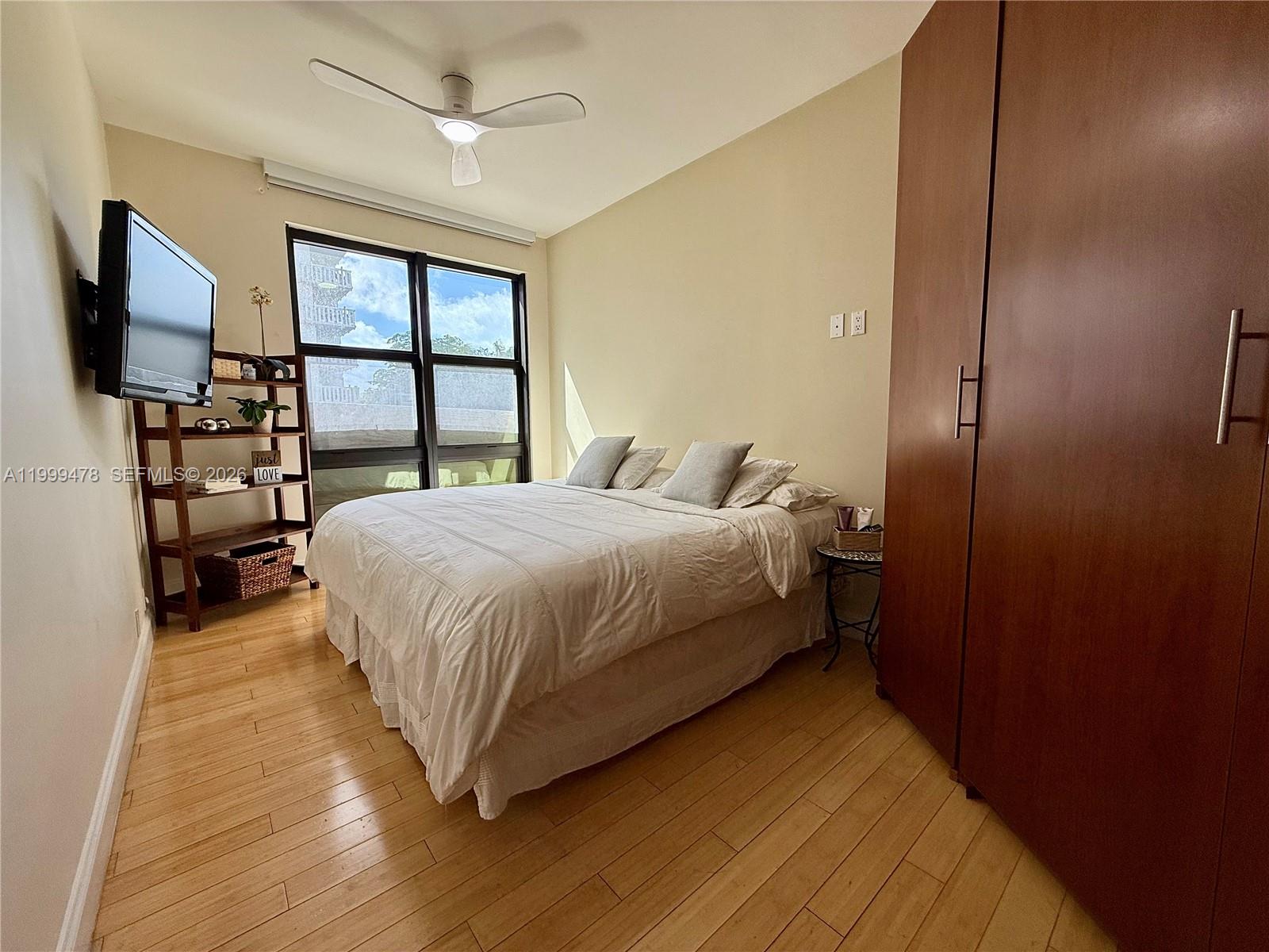 1121 Crandon Blvd #E107, Key Biscayne FL 33149