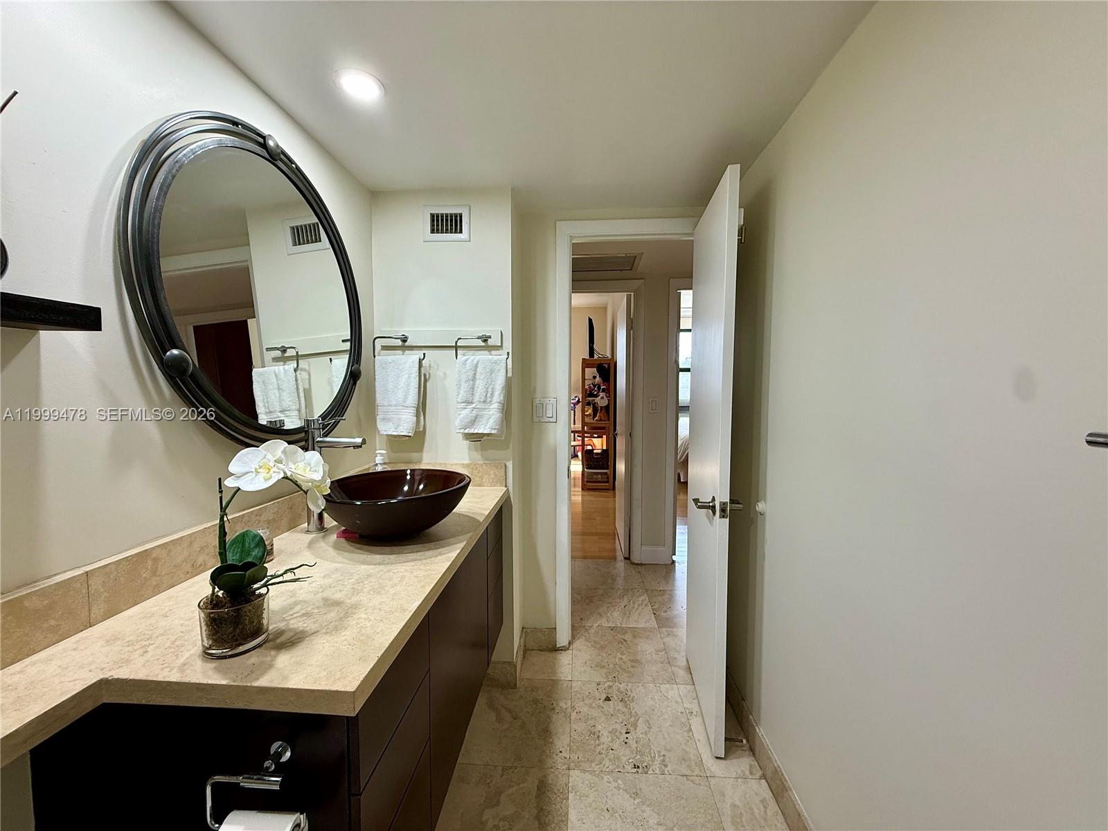 1121 Crandon Blvd #E107, Key Biscayne FL 33149