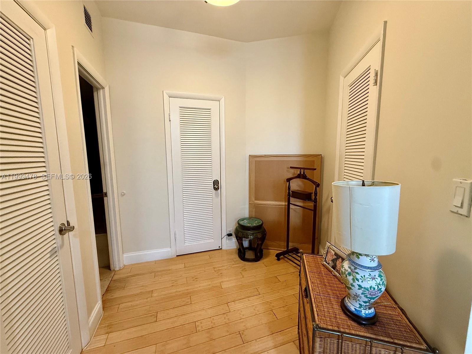 1121 Crandon Blvd #E107, Key Biscayne FL 33149