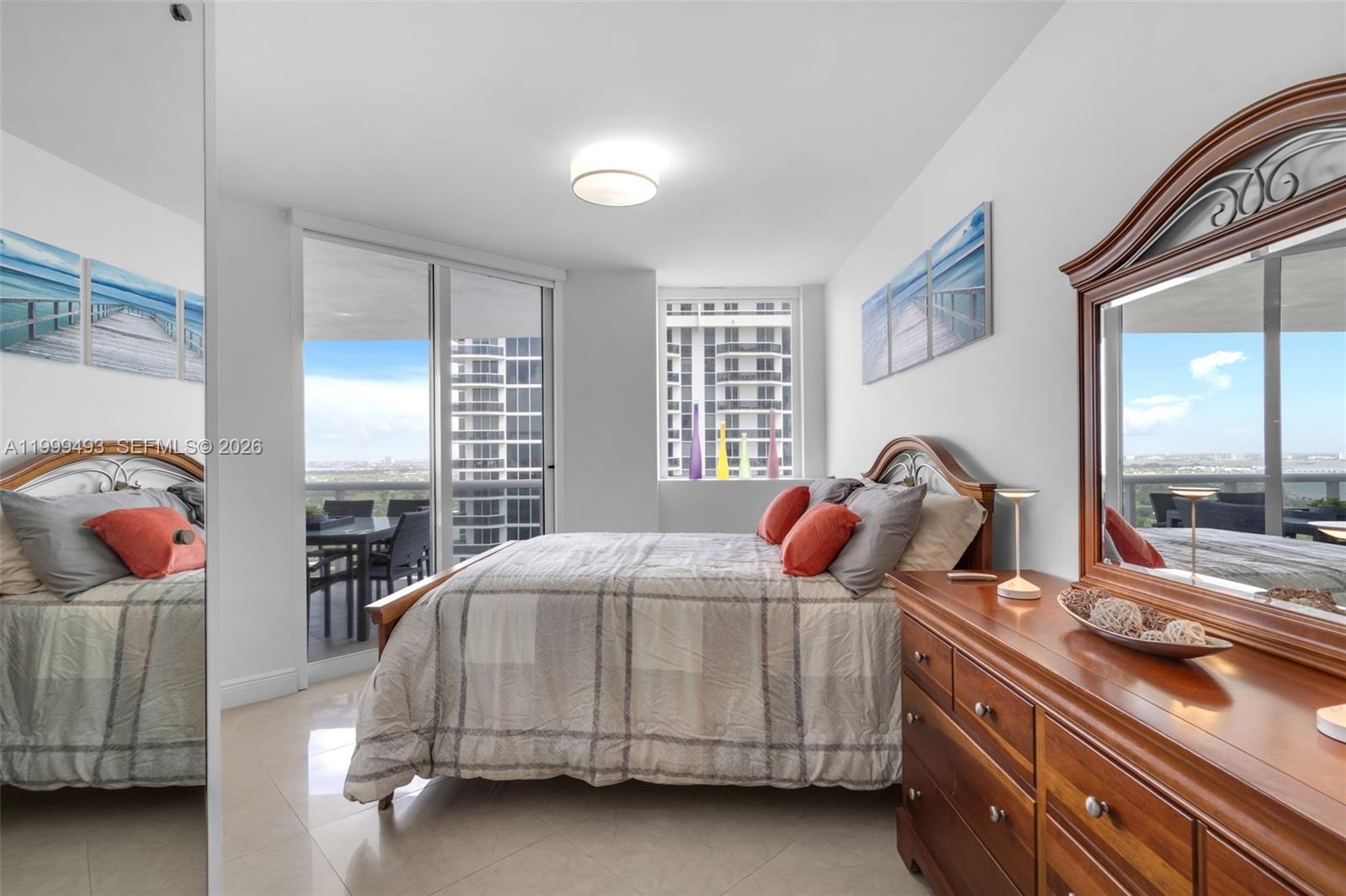 4775 Collins Ave #3608, Miami Beach FL 33140